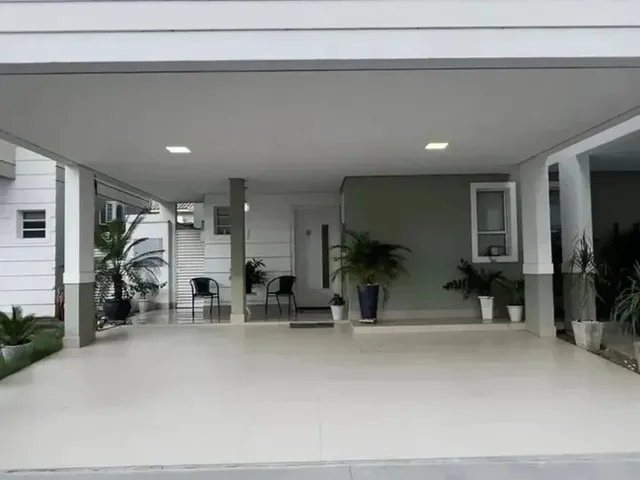 Imagem: Sobrado À Venda no Condomínio Malibu Residence