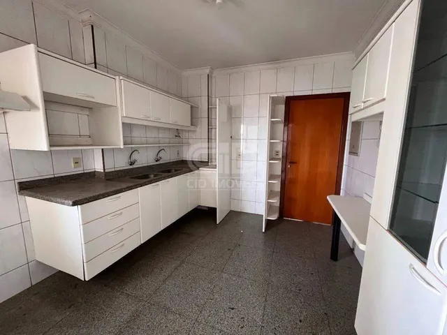 Imagem 6: Apartamento À Venda de 3 Quartos com 2 Suítes no Edifício Ipiranga Plaza