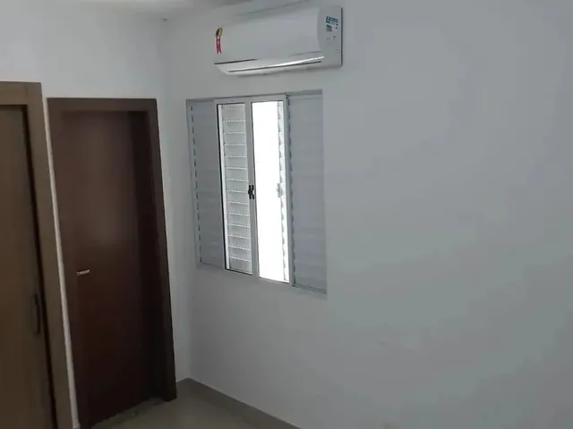 Imagem 4: Sobrado Fantástico Condomínio Malibu com 03 Suites Garagem Coberta com Planejados e Ar