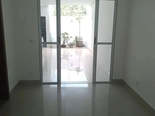 Imagem 15: Sobrado Fantástico Condomínio Malibu com 03 Suites Garagem Coberta com Planejados e Ar