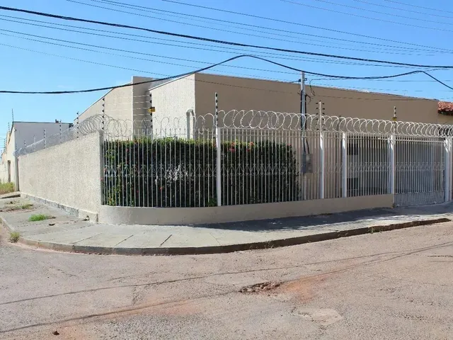 Imagem 1: Casa Á Venda Reformada no Bairro Morada do Ouro em Cuiabá