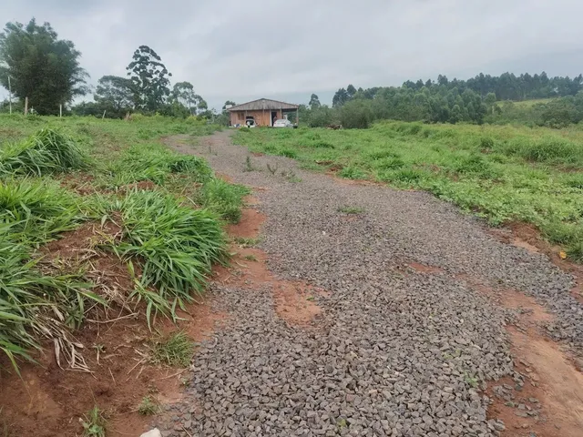 Imagem 3: Vendo Casa Só a Casa de Madeira Ela 10 × 10 Está Forrada Tem Porta Janelas Elétrica
