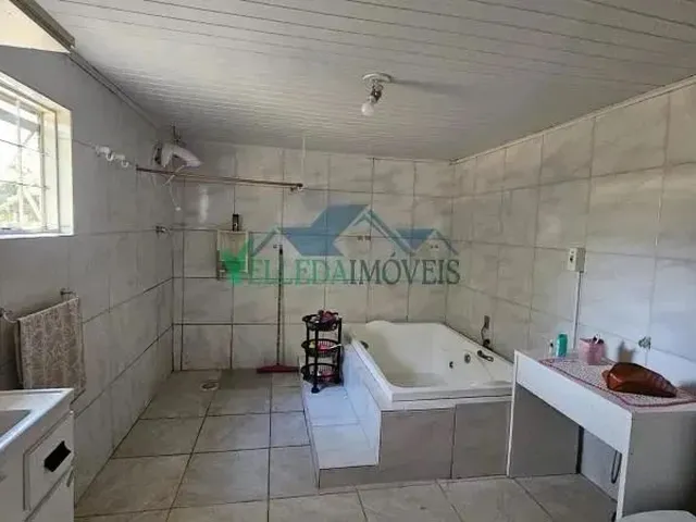 Imagem 9: Velleda Oferece Belo Sítio com Casa Aconchegante e Amplo Terreno, Refúgio em Águas