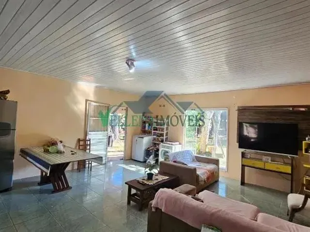 Imagem 6: Velleda Oferece Belo Sítio com Casa Aconchegante e Amplo Terreno, Refúgio em Águas