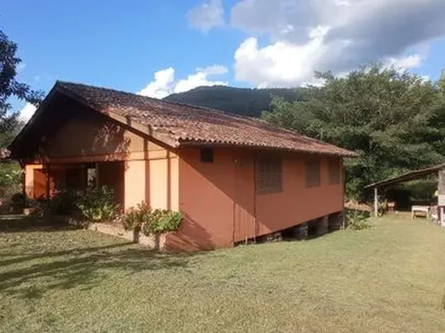 Imagem 3: Chácara com Casa , Rio nos Fundos,Roças