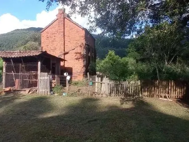 Imagem 5: Chácara com Casa , Rio nos Fundos,Roças