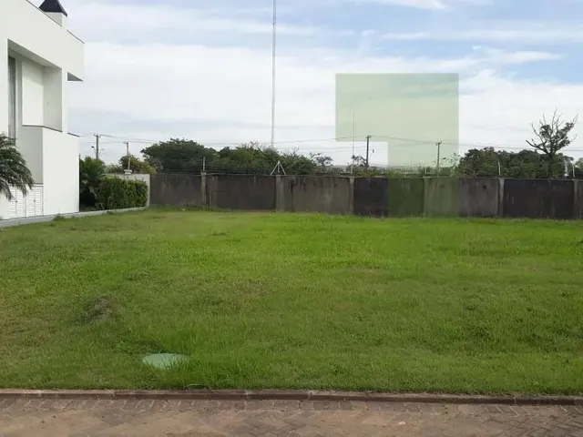 Imagem: Ótimo Terreno em Condomío Fechado À Venda
