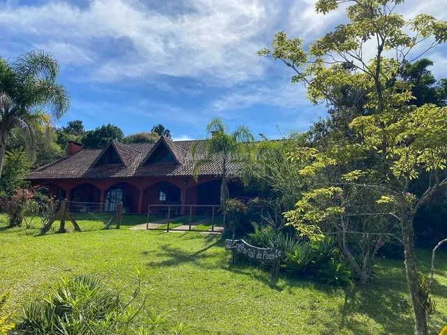 Imagem: A fazenda possui 4 Dormitórios, 1 Suíte, 3 Banheiros, 4