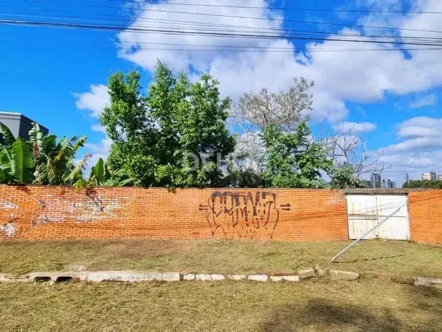 Imagem: Terreno em Excelente Localização no Bairro