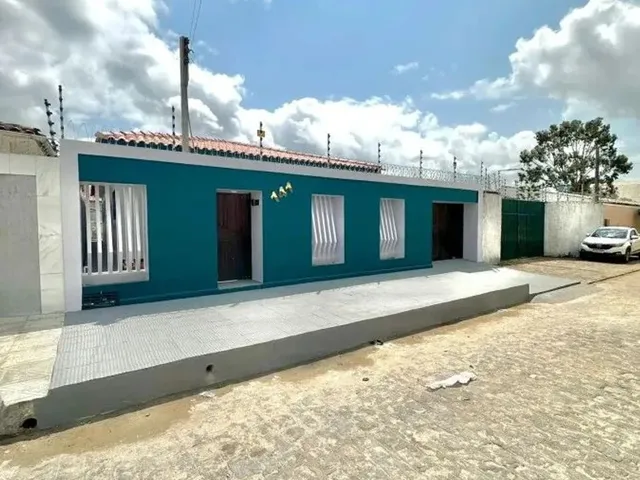 Imagem 1: Casa Térrea para Locação em Arapiraca, Baixão, 4 Dormitórios, 1 Suíte, 3 Banheiros