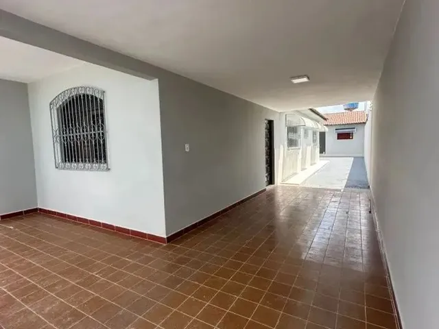 Imagem 8: Casa Térrea para Locação em Arapiraca, Baixão, 4 Dormitórios, 1 Suíte, 3 Banheiros