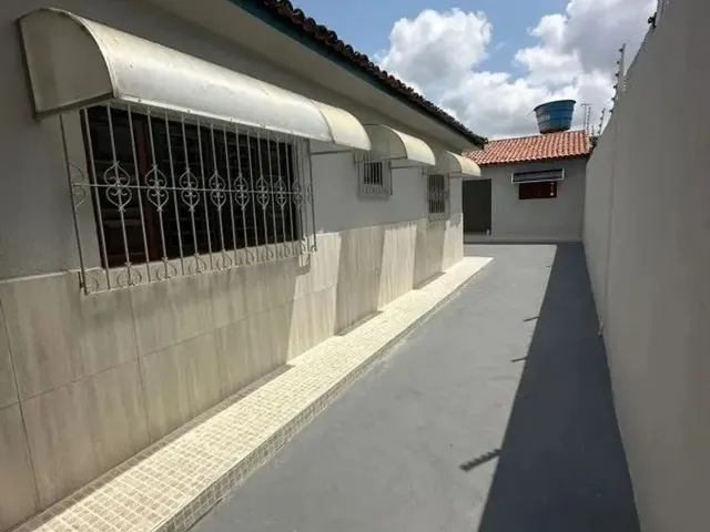 Imagem 5: Casa Térrea para Locação em Arapiraca, Baixão, 4 Dormitórios, 1 Suíte, 3 Banheiros