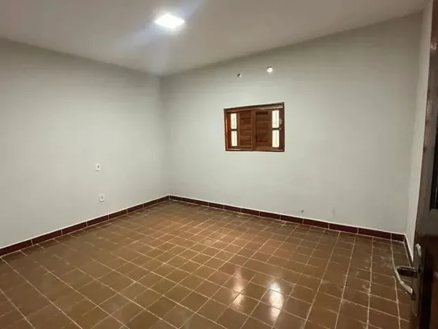 Imagem 7: Casa Térrea para Locação em Arapiraca, Baixão, 4 Dormitórios, 1 Suíte, 3 Banheiros