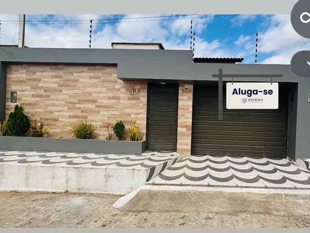 Imagem: A casa possui 3 Dormitórios, 1 Suíte, 2 Banheiros, 2