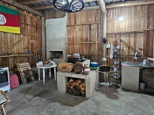 Imagem 12: Velleda Oferece Lindo Sítio Escriturado com Casa de 3 Dormitórios, Piscina e Galpão Em