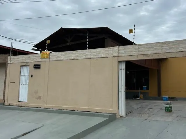 Imagem: Alugo Excelente Casa na Folha 32, Próximo