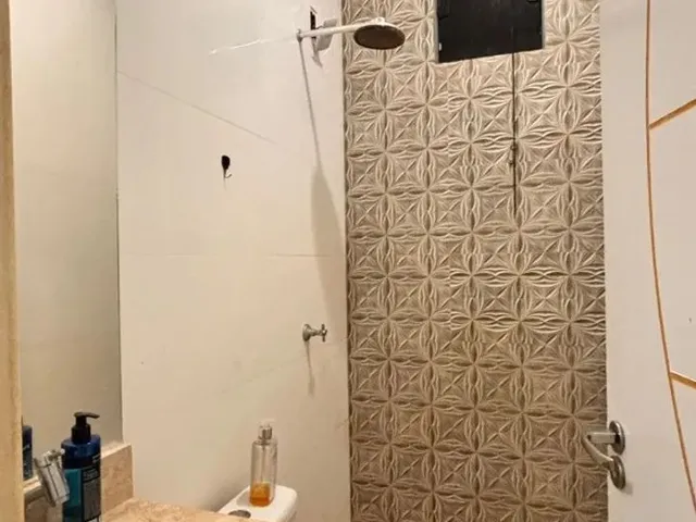 Imagem 9: Casa Bem Localizada, 3 Quartos/2 Suítes, Garagem Coberta para 2 Carros, Sacada Aberta