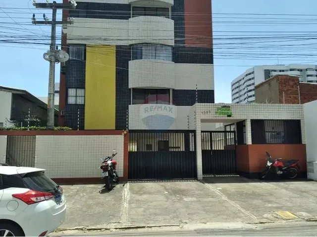Imagem: O apartamento possui 2 Dormitórios, 1 Suíte, 2 Banheiros,