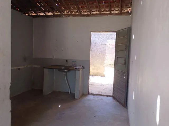 Imagem 4: Vendo Casa com Área para Construir!