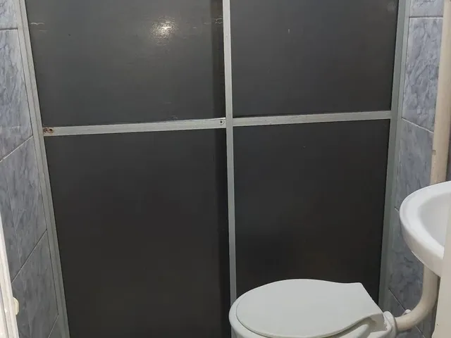 Imagem 9: Imóvel 03 Dormitórios e Garagem. Clima Bom