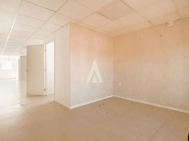Imagem 9: Imóvel Comercial Localizado no Bucarein em Joinville com 190M² de...