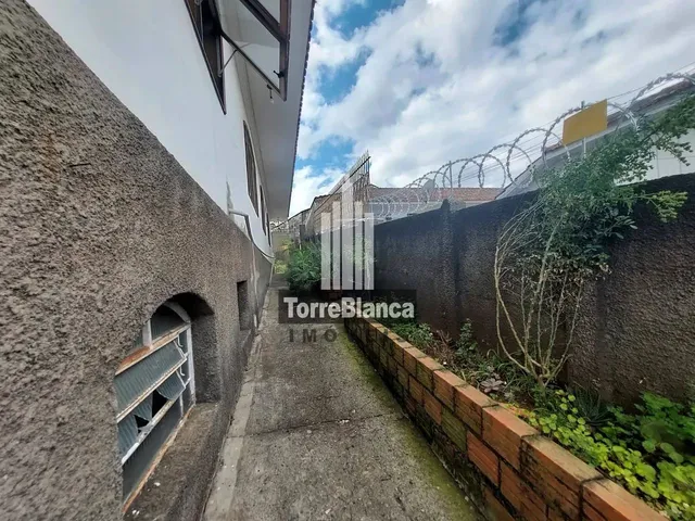 Imagem 5: Locação - Casa com 3 Quartos (Sendo 1 Suíte), 2 Vagas, Churrasqueira, Quintal Amplo
