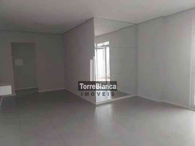 Imagem 9: Locação - Apartamento com 3 Quartos (Sendo 1 Suíte), 2 Vagas, Sacada Com