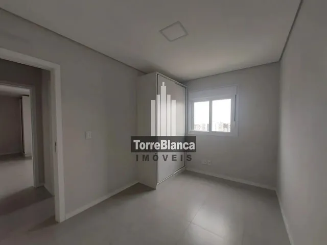 Imagem 13: Locação - Apartamento com 3 Quartos (Sendo 1 Suíte), 2 Vagas, Sacada Com