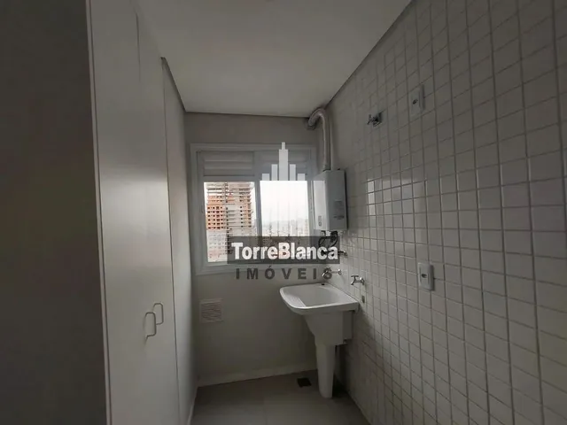 Imagem 16: Locação - Apartamento com 3 Quartos (Sendo 1 Suíte), 2 Vagas, Sacada Com