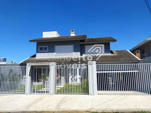 Imagem: Residência Alto Padrão com Piscina - Jardim