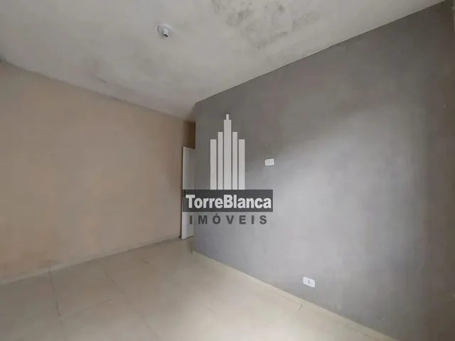 Imagem 9: Locação - Casa com 2 Quartos, 3 Vagas de Garagem, Quintal Amplo, 51 M², Contorno