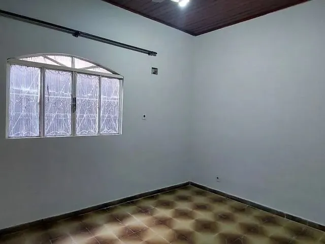 Imagem 10: Casa com 3 Quartos e 2 Salas no Centro Sul de Várzea Grande