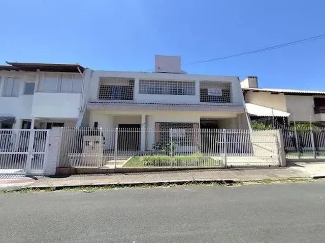Imagem: Casa com 7 Dormitórios para Alugar, 400