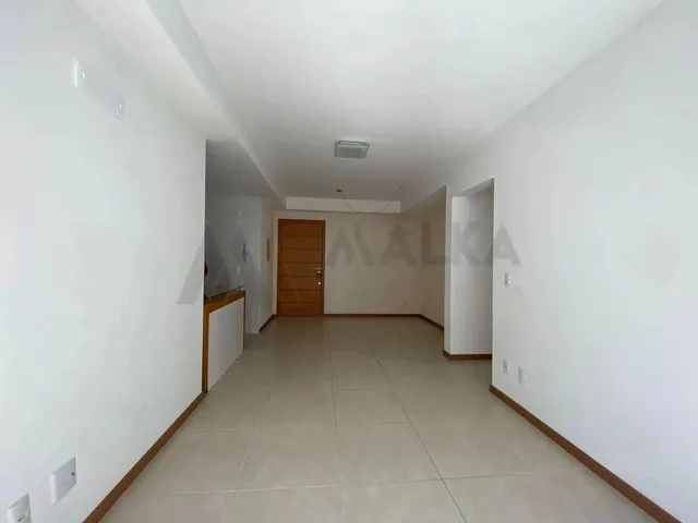 Imagem 13: Apartamento para Locação em Florianópolis, Abraão, 2 Dormitórios, 2 Suítes, 3