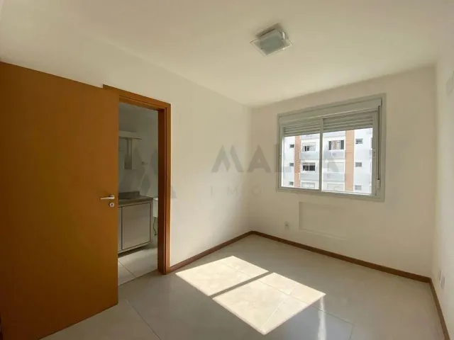 Imagem 6: Apartamento para Locação em Florianópolis, Abraão, 2 Dormitórios, 2 Suítes, 3