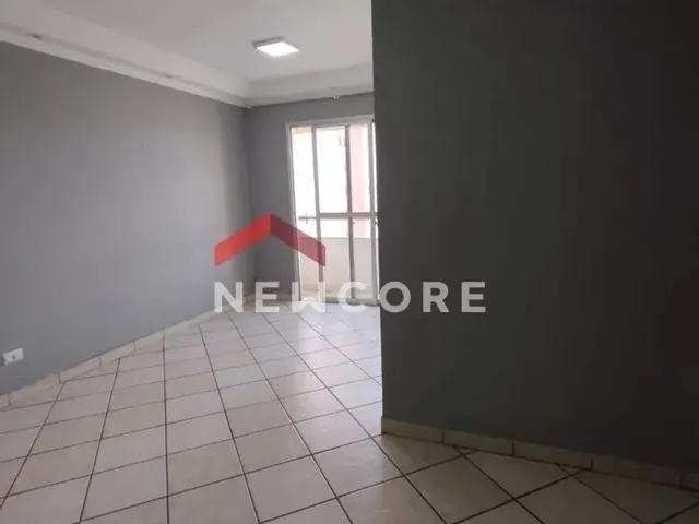 Imagem: O apartamento possui 2 Dormitórios, 1 Suíte, 1 Banheiro,