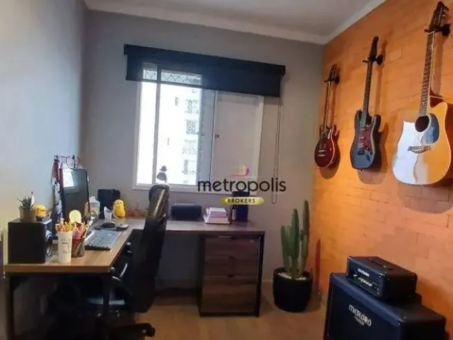 Imagem: O apartamento possui 3 Dormitórios, 1 Suíte, 1 Banheiro,