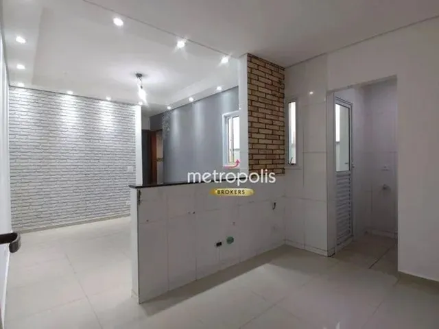Imagem: O apartamento possui 2 Dormitórios, 1 Banheiro, 1 Vaga na