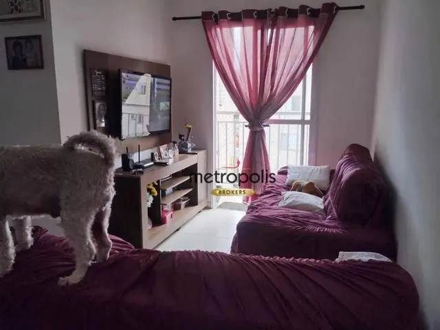 Imagem: O apartamento possui 2 Dormitórios, 1 Banheiro, 1 Vaga na