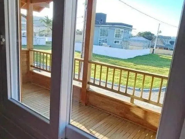 Imagem 13: Casa - À Venda com 3 Dormitórios, Sendo 2 Suítes, Piscina, Churrasqueira - Venda