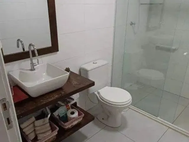 Imagem 9: Casa - À Venda com 3 Dormitórios, Sendo 2 Suítes, Piscina, Churrasqueira - Venda