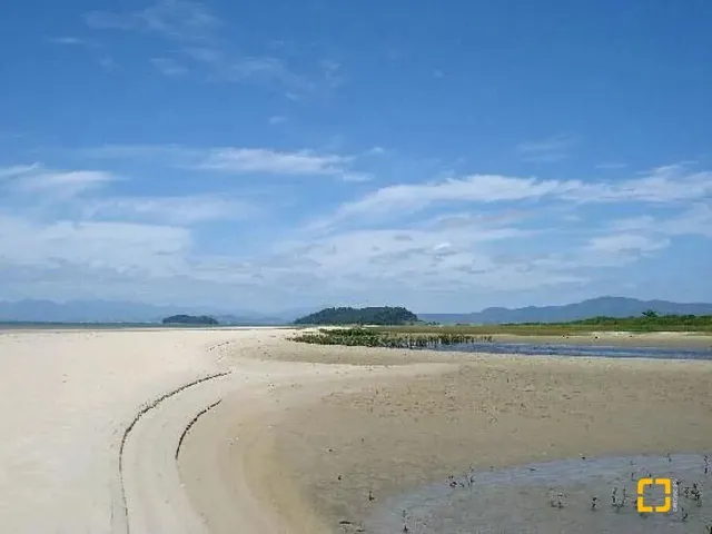 Imagem 7: Casa Praia da Daniela - 100 M do Mar - 5 Dormitórios