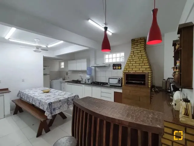 Imagem 9: Brognoli Vende - Casa Residencial com 7 Dormitórios, Sendo 5 Suítes - Canasvieiras