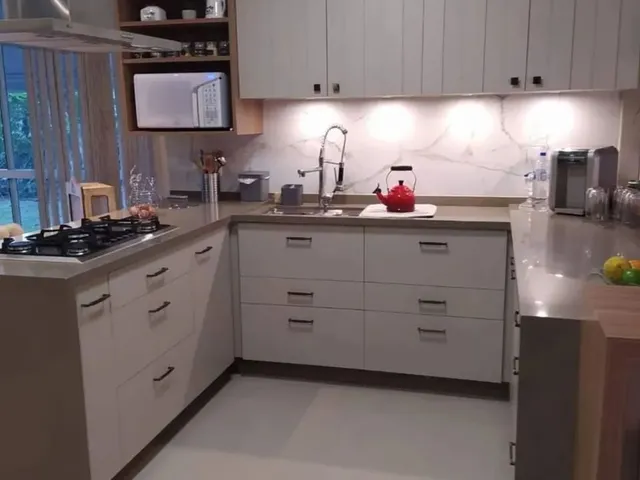 Imagem 5: Casa em Daniela Casa com 3 dormitórios