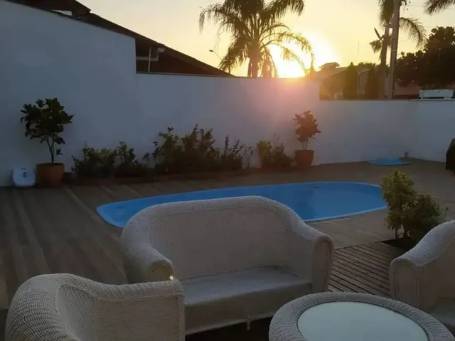 Imagem 2: Casa em Daniela Casa com 3 dormitórios