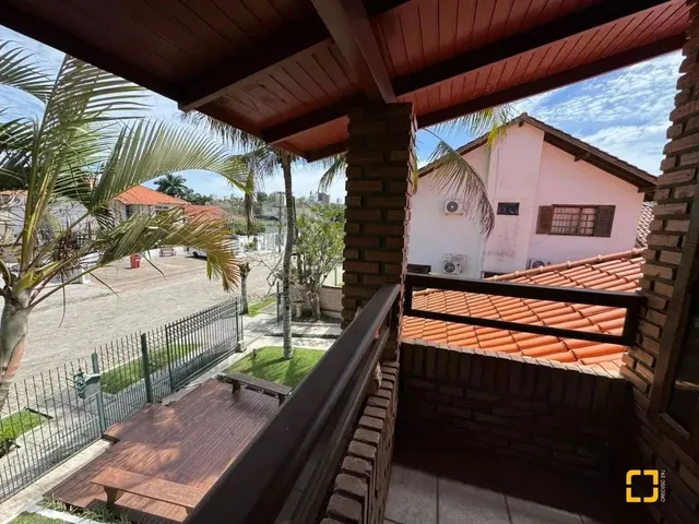 Imagem 5: Casa À Venda em Jurerê - Florianópolis | 4 Suítes | Piscina