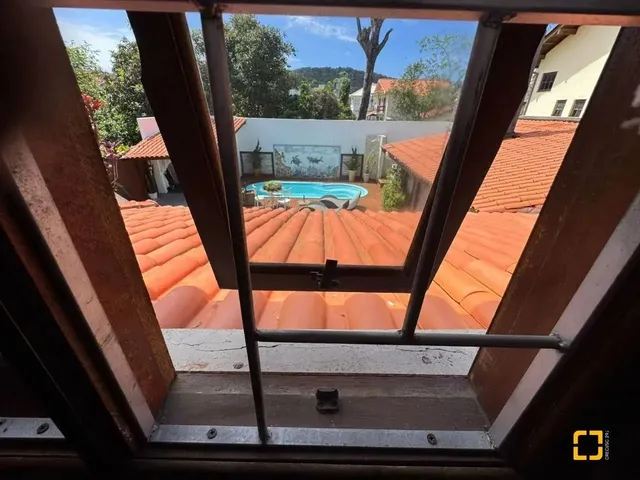 Imagem 13: Casa À Venda em Jurerê - Florianópolis | 4 Suítes | Piscina