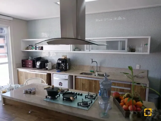 Imagem 3: Cobertura com 272 M², 4 Quartos , Sendo 3 Suítes, À Venda em Ingleses , Florianópolis
