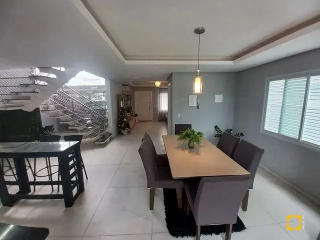 Imagem 5: Casa com Três Dormitórios Rio Vermelho Florianópolis