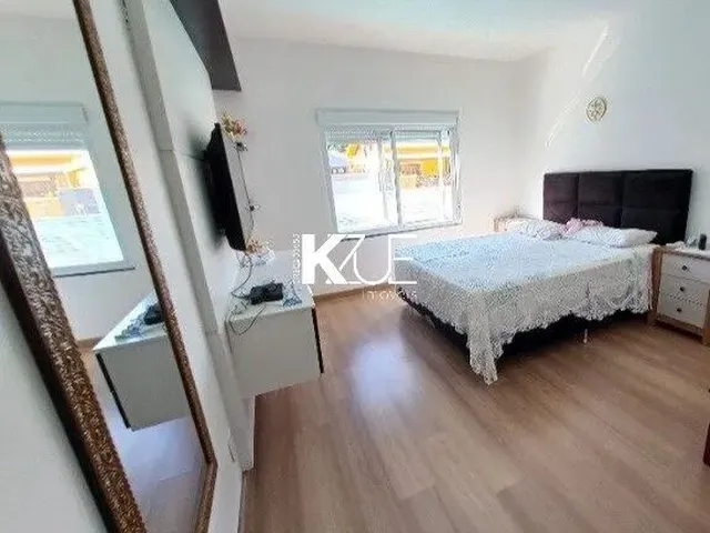 Imagem 14: Casa a Venda com 3 Dormitórios Sendo 1 Suíte em Canasvieiras!